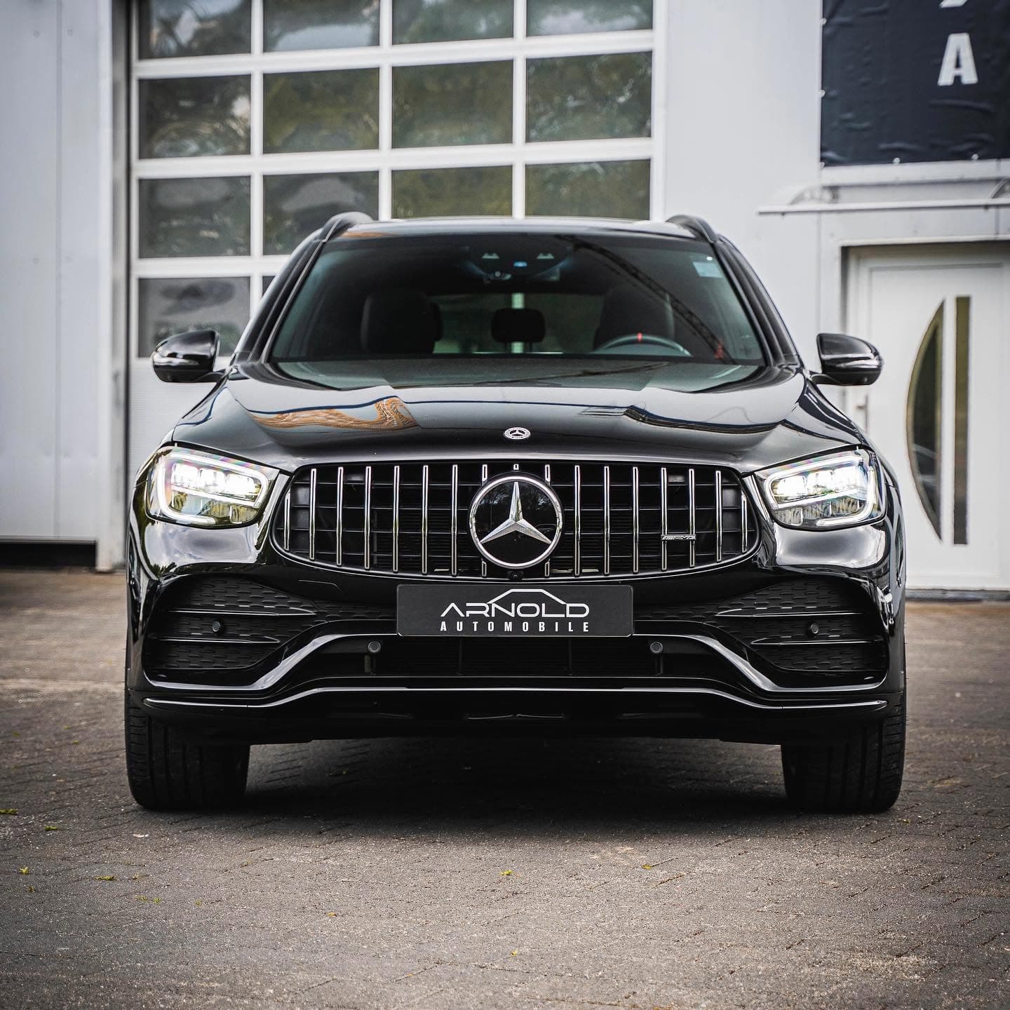 Mercedes-AMG GLC 43, Frontansicht mittig mit AMG-Panamericana-Grill