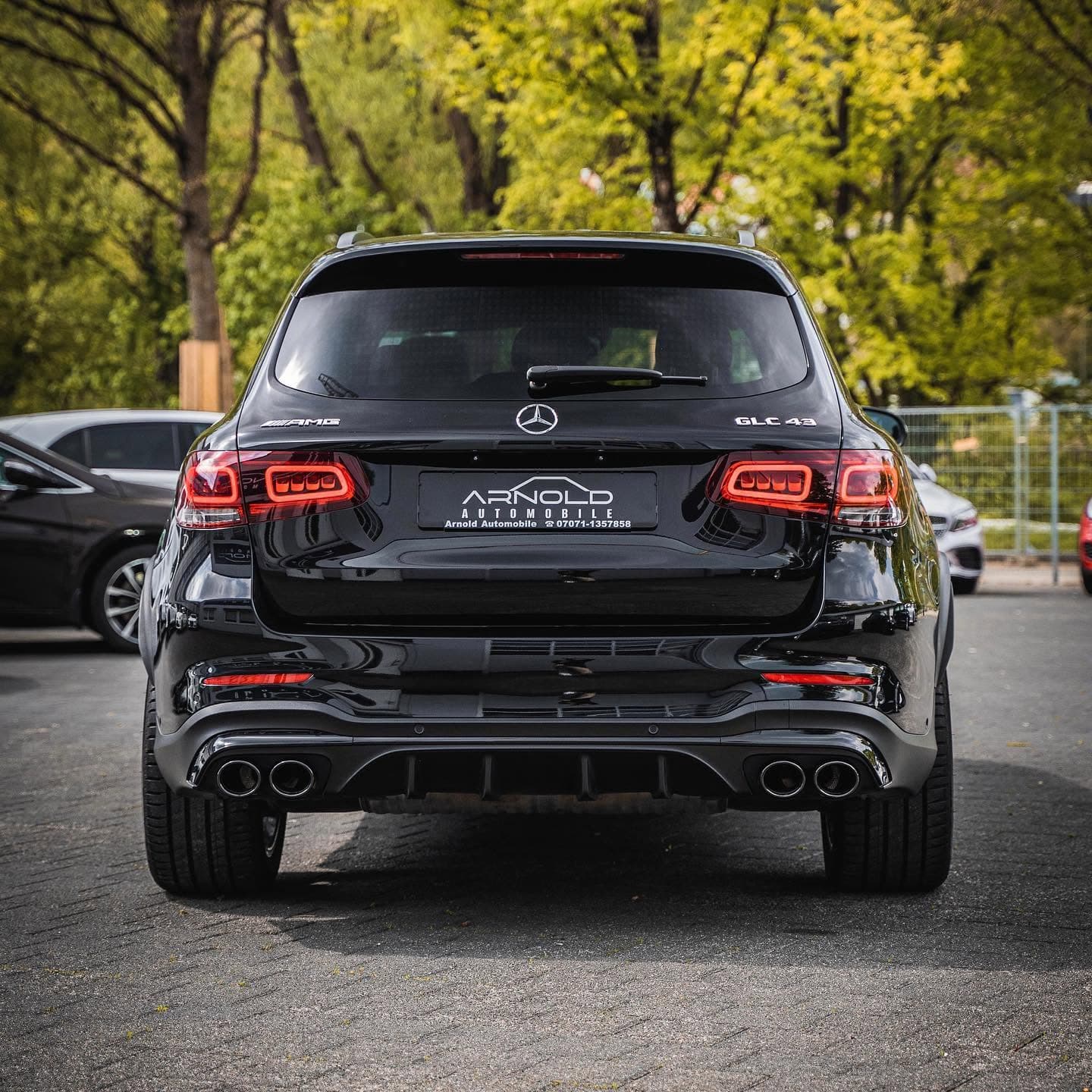 Mercedes-AMG GLC 43, Heckansicht mit vier Endrohren und Diffusor