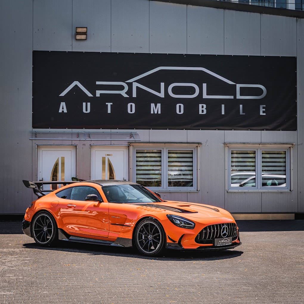 Fahrzeugaufnahme aus der Ausstellung von Arnold Automobile